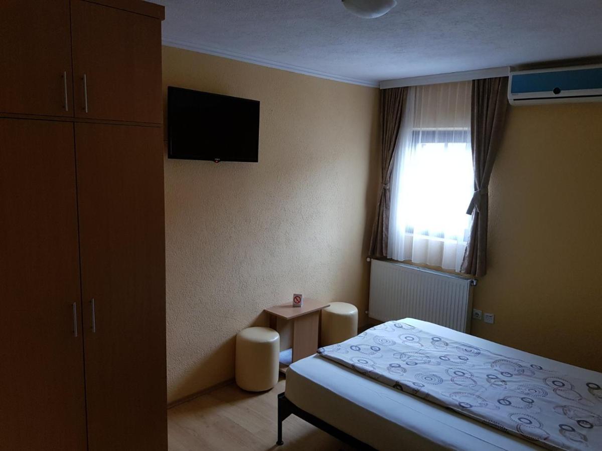 Hotel Etno Kuca Sa Konacistem Gocko Vrnjačka Banja Exteriér fotografie